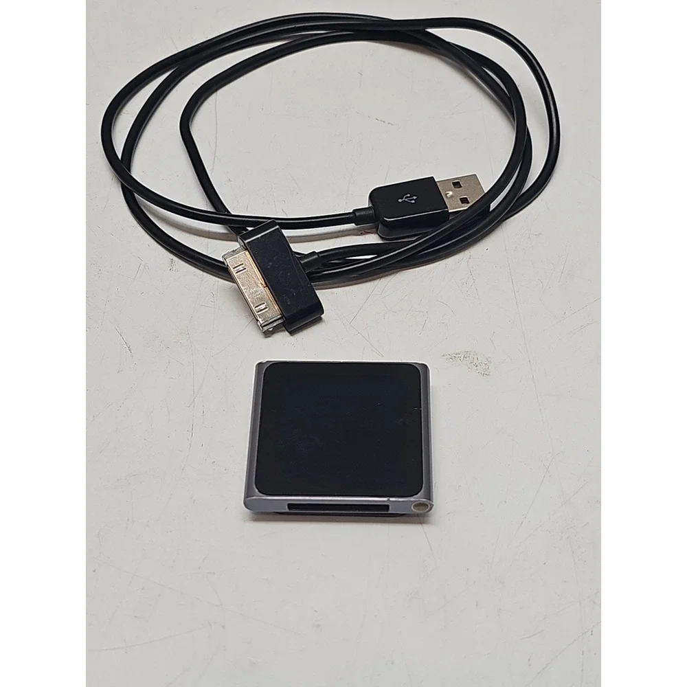 Apple 6th Generation iPod Nano in Silver with 8 GB - Tested